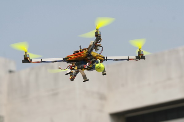 เยาวชนไทยล้ำ นำหุ่นยนต์บินได้ก้าวข้ามขั้นสู่ วิศวกรรมอากาศยานขั้นสูง