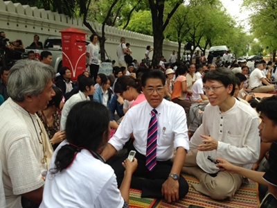 คลิปบรรยากาศพบกันระหว่าง สพฐ.และสภาการศึกษาทางเลือกไทยกรณียุบ ร.ร.ขนาดเล็ก