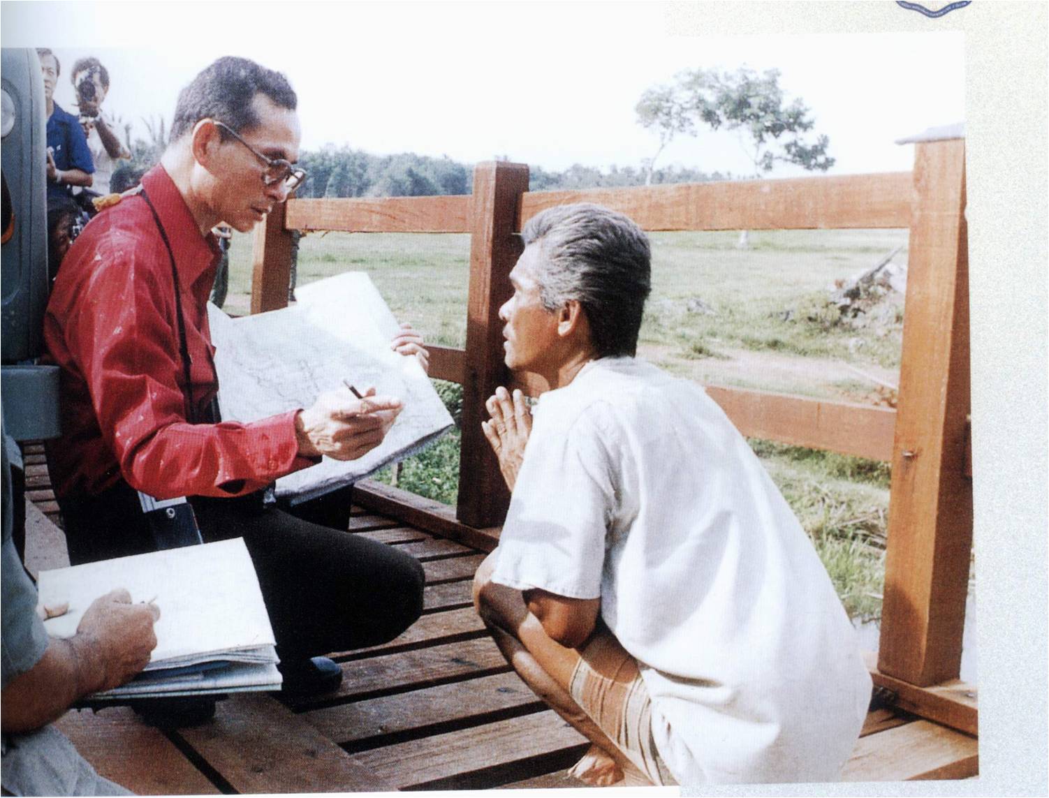 มาร่วมกันเทิดพระเกียรติ พระบาทสมเด็จพระเจ้าอยู่หัว